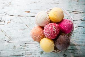ไอศกรีม 1 สกู๊ป แถม 1 สกู๊ป ฉลองวันเด็กแห่งชาติ ที่ คาเฟ่ แคนทารี