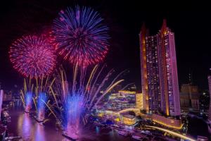 ไอคอนสยาม ตัวแทนเคานต์ดาวน์ประเทศไทย ชนะใจเวทีโลก