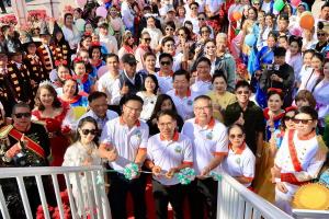 (คลิป)เปิดอย่างเป็นทางการแล้ว “ชิงช้าสวรรค์” แลนด์มาร์กใหม่ริมน้ำโขง สูงเกือบ 50 เมตร ชมวิวรอบทิศ