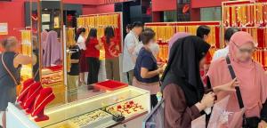 2569 “ทองคำ” ฮอตปรอทแตก คาดแตะ 5,000 ดอลลาร์ต่อออนซ์ เขย่าโครงสร้างระบบการเงินโลก