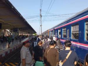 ขร.เข้มจุดตัดถนน รถไฟ เสริมพิเศษ 16 ขบวน รองรับขากลับกทม.ช่วง 3-4 ม.ค.69
