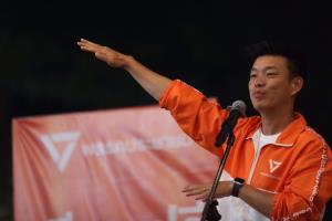 “เท้ง” อ้อนคนขอนแก่นเลือกพรรคส้มถล่มทลาย รับรองได้ทีมบริหารประเทศโปร่งใสไม่มีเทา