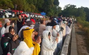 นทท.ท้าหนาว "ดอยอินทนนท์" ไม่หยุดแม้สิ้นสุดเทศกาลปีใหม่ เย็นจัด 3 องศาฯ-ยอดหญ้าติดลบทำเกิด "เหมยขาบ" รัวๆ