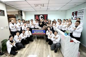 “พีระพันธุ์" นำ รทสช.ลงสัตยาบันต้านโกง ชูยาแรง โกงชาติ = โทษประหาร