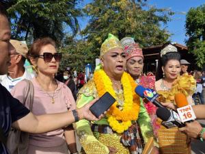 อีสานโพลเผยผลสำรวจความนิยมพรรคประชาชนนำโด่ง แต่ที่อยากเห็นคือรัฐบาลผสมภูมิใจไทย+เพื่อไทย