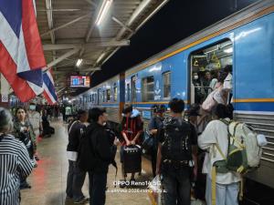 ระบบราง 4 ม.ค. 69 คนเดินทางแน่น รถไฟผู้โดยสารพุ่งกว่า 1.05 แสนคน