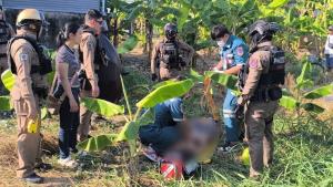 ปืนไฟฟ้าเอาไม่อยู่! ตร.พิษณุโลกต้องยิงขาสยบหนุ่มเมาคลั่งลากมีดไล่ฟันชาวบ้านจนผวาทั้งเมือง