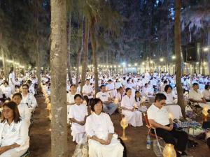พระสงฆ์ 1,142 รูป ธรรมยาตราถึงสุพรรณบุรี เจริญสมาธิภาวนาถวายพระบรมราชชนนีพันปีหลวง