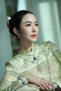 ไม่ใช่แค่สวย แต่มีของ ‘ผศ.ดร.ม่านฟ้า’ ถูกพูดถึงไม่หยุด ในฐานะแรงบันดาลใจของผู้หญิงยุคใหม่