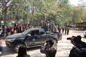 ผวจ.กาญจน์จับมือกรมอุทยานฯ ลุย “เคาะประตูบ้าน” สกัดไฟป่า–หมอกควัน–PM2.5 ตั้งเป้าลดพื้นที่เผาไหม้ 40%