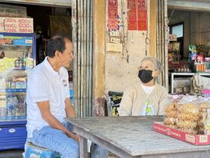 “พราหมณ์“ผู้สมัคร สส.เขต 3 จันทบุรี พปชร.เบอร์ 6 ลุยหาเสียง ถามปัญหาชาวสวนจันทบุรี พบ น้ำน้อย ต้นทุนสูง แรงงานขาด ขออาสาแก้ปัญหา