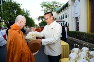 “พิพัฒน์”นำข้าราชการ”คมนาคม”ทำบุญตักบาตร ในโอกาสปีใหม่ 2569
