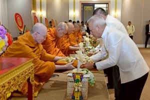 “พิพัฒน์”นำข้าราชการ”คมนาคม”ทำบุญตักบาตร ในโอกาสปีใหม่ 2569