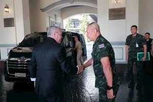 ทบ.ต้อนรับผู้ช่วย รมว.ต่างประเทศสหรัฐฯ กระชับความร่วมมือทหาร–ความมั่นคง ไทย–สหรัฐฯ