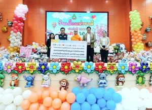 พ่อเมืองปทุม มอบเกียรติบัตรองค์กรสนับสนุนกิจกรรมสังคมแก่วัดพระธรรมกาย