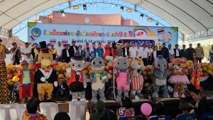 วันเด็ก69 พัทยา-ศรีราชาคึกคัก รถHMMWVติดอาวุธ นย.สัตหีบ-บูธ ตร. ดึงดูดความสนใจเด็กๆได้เป็นอย่างดี