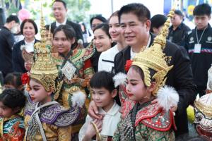 "ธรรมนัส-นฤมล" เปิดงานวันเด็ก 2569 ยิ่งใหญ่ ชูเรียนดี มีคุณธรรม สร้างเด็กไทยรู้รากเหง้า