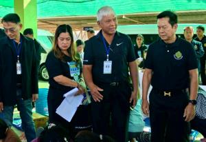 ประธาน กกต.ลงพื้นที่สมุทรสงคราม ตรวจเข้มส่งมอบบัตรเลือกตั้ง อบต.บางแก้ว ก่อนหย่อนบัตรวันพรุ่งนี้