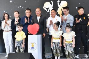 “วุฒิสภา” จัดงานวันเด็กแห่งชาติ  “มงคล” เปิดห้องประชุมให้นั่งเก้าอี้ประธาน ขอให้เด็กเยาวชนรู้เท่าทันเทคโนโลยี-ปกป้องอธิปไตยของชาติ