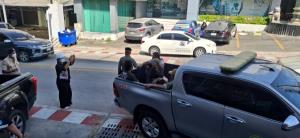ปค.บางละมุง ร่วมเมืองพัทยา ลุยจัดระเบียบคนเร่ร่อน-คนไร้บ้านในพื้นที่