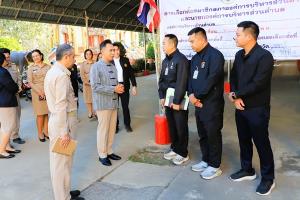 ผู้ว่าฯ ลพบุรี ลงพื้นที่ตรวจเลือกตั้งนายก อบต. เผยภาพรวมเรียบร้อย ประชาชนตื่นตัวออกมาใช้สิทธิคึกคัก