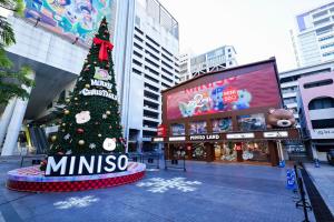 MINISO ปรับกลยุทธ์สู่ Experience Retail ชู IP เป็นแกนหลัก ดันสยามสแควร์วันสู่ Strategic Flagship