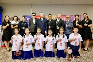 ธนาคารกรุงเทพ สานต่อปีที่ 17 มอบหนังสือให้ 400 โรงเรียนทั่วประเทศ ชูแคมเปญ “นิทานปั้นปัญญา เสริมทักษะ พัฒนา EF”  สร้างรากฐานเยาวชนไทยในยุคดิจิทัล