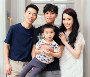 เซเลบดังผันตัวเป็นกูรูออนไลน์  ใช้โซเชียลมีเดียปั้นภาพลักษณ์