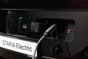 Hyundai STARIA Electric เวอร์ชันไฟฟ้า 100% เผยโฉมจริงที่ยุโรป