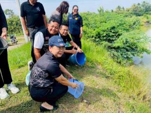 เกษตรกรเพชรบุรี เพาะเลี้ยง “ปูทะเล” สัตว์น้ำเศรษฐกิจ เพิ่มความมั่นคงทางอาชีพ