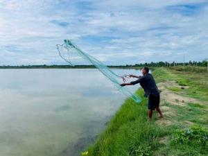 เกษตรกรเพชรบุรี เพาะเลี้ยง “ปูทะเล” สัตว์น้ำเศรษฐกิจ เพิ่มความมั่นคงทางอาชีพ