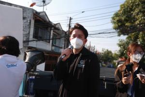 “พงศพล เตมีย์ ฝ่า PM 2.5 หาเสียงประชาชื่น ชี้รัฐต้องจริงจังแก้ฝุ่น วิกฤตสุขภาพไม่ใช่เรื่องการเมือง”