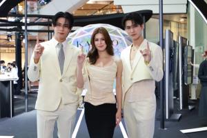 เฟิร์ส–โอม–ยิหวา ร่วมถ่ายทอดนิยามงานผิวใหม่ในงาน The World’s First Launch of KANEBO MELTY FEEL WEAR II ที่ประเทศไทย