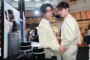 เฟิร์ส–โอม–ยิหวา ร่วมถ่ายทอดนิยามงานผิวใหม่ในงาน The World’s First Launch of KANEBO MELTY FEEL WEAR II ที่ประเทศไทย