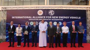 ABAC จับมือ MG-SAIC Motor เปิดศูนย์วิจัยและพัฒนา ป้อนอุตฯยานยนต์และพลังงานแห่งอนาคต