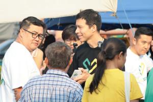 ชาวบ้านน้ำตาไหลขอบคุณ “ดร.เจษฎ์” ทำเพื่อชาติ “ชัยวุฒิ” ซัดการเมืองยุคประโยชน์นิยม