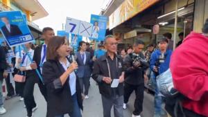 "ลุงชวน" นำทีม ปชป.ลุยหาเสียงเชียงใหม่ช่วย "ต๊ะ นารากร" และผู้สมัคร ส.ส.เรียกคะแนน