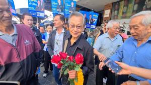 “ชวน” ลุยหาเสียงภาคเหนือ ยันกระแส ปชป.ดีขึ้น-เชื่อปักษ์ใต้ได้เก้าอี้เพิ่ม เหนืออ่อนแต่คนตอบรับดี