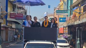“ชวน” ลุยหาเสียงภาคเหนือ ยันกระแส ปชป.ดีขึ้น-เชื่อปักษ์ใต้ได้เก้าอี้เพิ่ม เหนืออ่อนแต่คนตอบรับดี