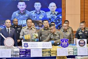 “อนุทิน” แถลงผลปราบเครือข่ายยานรกห้วง 3 เดือน ยึดยาบ้า 330 ล้าน ไอซ์ 11 ตัน