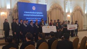 “อนุทิน” มอบเงินเยียวยาผู้เสียชีวิตเหตุเครนหล่นทับรถไฟ ยันรัฐบาลช่วยเหลือเต็มที่ สั่งสอบสาเหตุเอาผิดไม่มีละเว้น