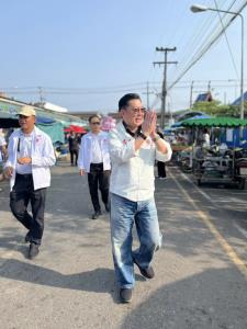 “โอกาสใหม่” บุกชุมพร "ปลัดตุ๋ม" ชูรัฐสวัสดิการ–แช่แข็งหนี้ ฟื้นเศรษฐกิจฐานราก ย้ำ “มีเรา ไม่มีมืด”