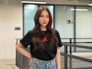 “ญดา” ดาวดวงใหม่สายบู๊ กับแอ็กชั่นเรื่องแรก ใน Omukade ได้รับคำชม นี่มันระดับ “จีจ้า ญาณิณ” แล้ว