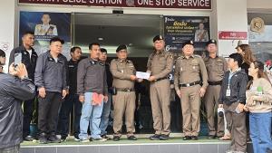 ผู้การฯ ประจวบฯ มอบรางวัลนำจับ 3 หมื่น หารครึ่งชุดสืบ สภ.หัวหิน–สุนัขตำรวจ “แพรวา” ครอบครัวเหยื่อขอบคุณตำรวจคลี่คลายคดีเร็ว