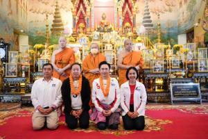 ‘ยศชนัน’ เดินตลาดเช้าหนองคาย ไหว้ ‘หลวงพ่อพระใส’ วอนเลือกเพื่อไทยเหมา 3 เขต