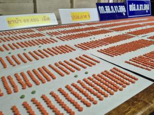 ตร.สตูลบุกรวบ 2 ผู้ต้องหาเครือข่ายค้ายา ยึดยาบ้ากว่า 68,000 เม็ดที่ซ่อนมากับเครื่องซักผ้ามินิ