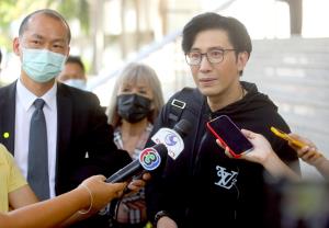 กรรชัย กำเนิดพลอย    