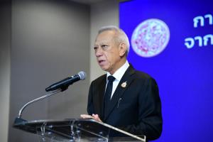 “พิพัฒน์” สักขีพยาน “ทล.-อิตาเลียนไทย” มอบเงินเยียวยา 2 ครอบครัวผู้สูญเสียจากเครนถล่ม "พระราม 2"
