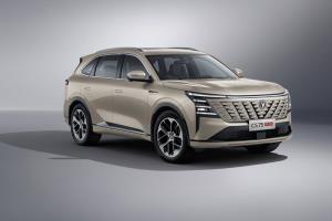 Changan CS75 Plus กระโดดไกลสุดบนลาดน้ำแข็ง ทำลายสถิติโลก 20.9 เมตร