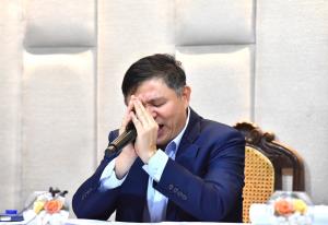 มือปลาหมึก ระวังไว้!! "จก" นู่น "ล้วง" นี่ ไม่ผิดแค่อนาจาร เสี่ยงโทษ "ข่มขืน" [มีคลิป]